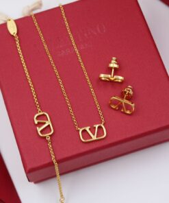 versace Necklace
