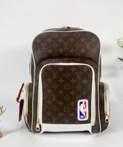 Louis Vuitton Avenue Sling Bag Taiga Leather