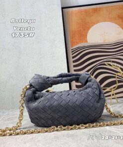 Bottega Veneta Cowhide Fashion Casual Knotted Woven Dumpling Bag