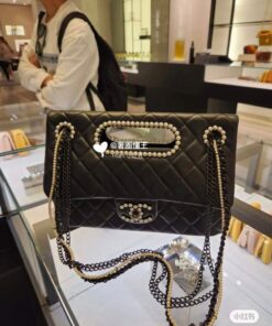 Chanel Cross Body Designer Bags for Women