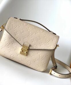 Louis Vuitton Flower Patterns Monogram Messenger Bag
