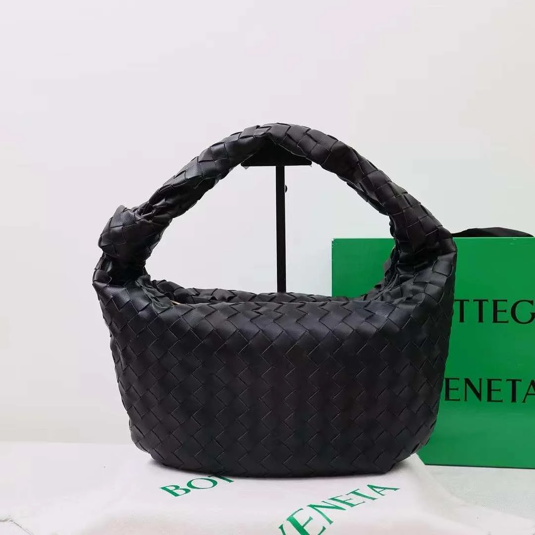 Bottega Veneta Jodie bag intrecciato leather. women's jodie bags with black leather