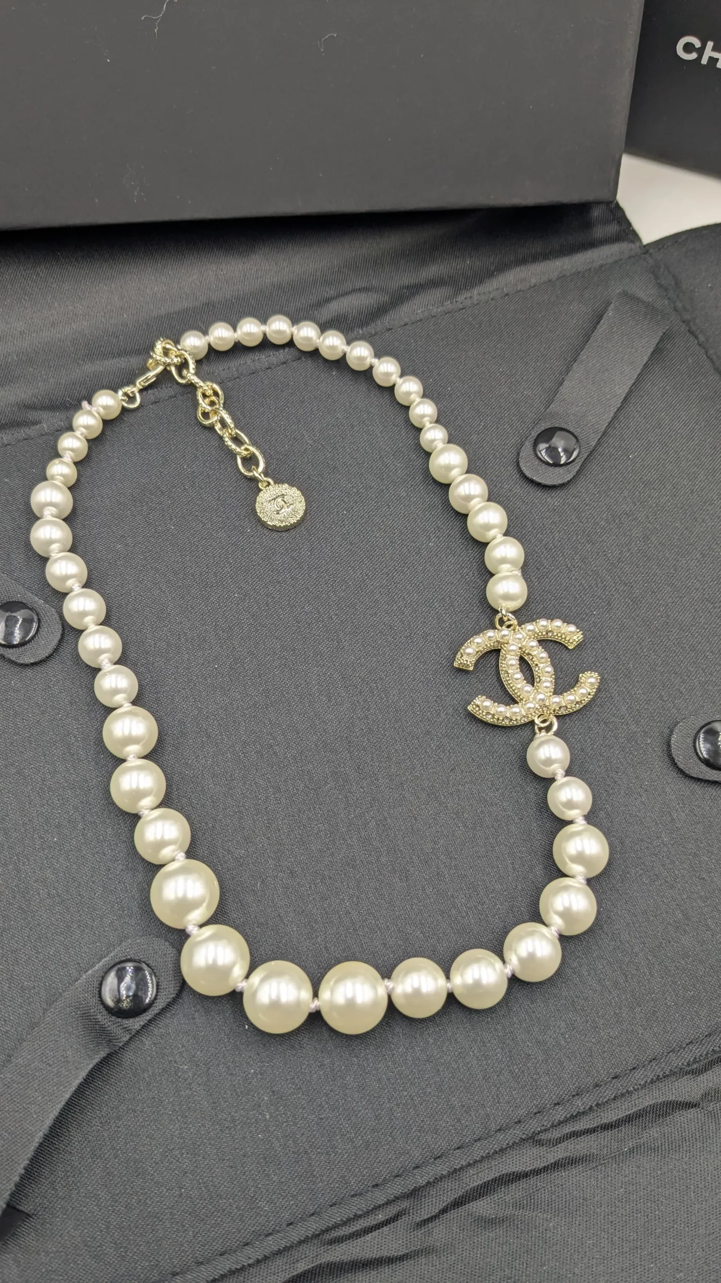 Iconic CC Charm Pearl Necklace and Stud Earrings Gift Set