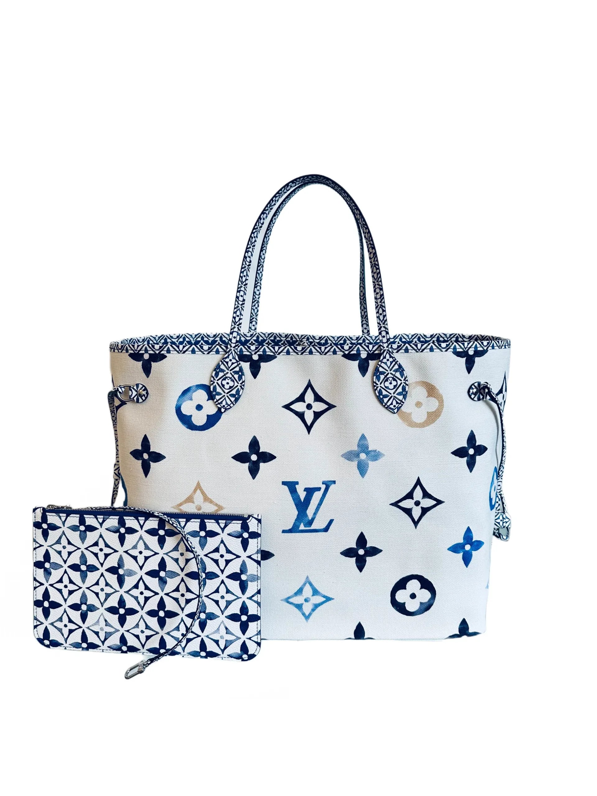 Neverfull GM Blue Monogram Gradient Designer Shoulder Bag Interior view showing the custom-designed organizer inserted into the bag's colorful textile lining for enhanced structure and organization.