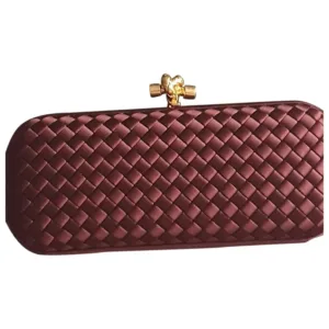 Bottega Veneta Knot Minaudière clutch bag in Mahroon