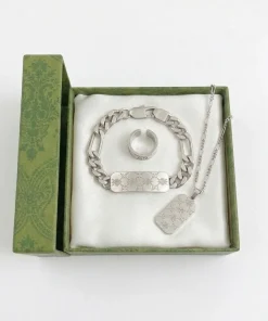 Silver Gucci Ghost AG925 bracelet with engraved GG and Bee motifs in sterling silver